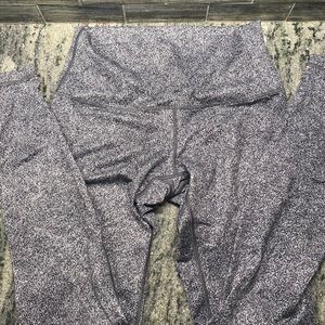 LIKE NEW LuluLemon Wunderunder Leggings | Size 10